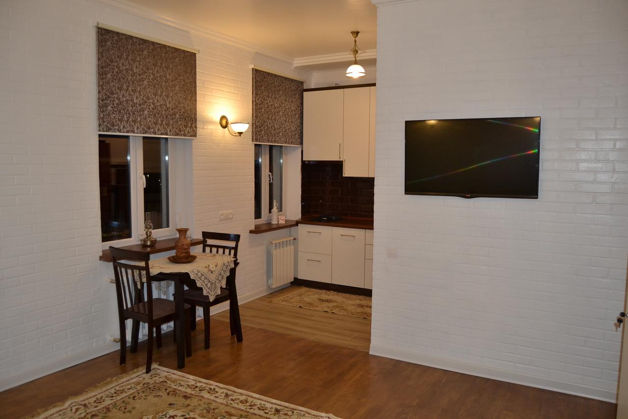 Vladimirskie Apartamenty In Center Of Brześć Zewnętrze zdjęcie