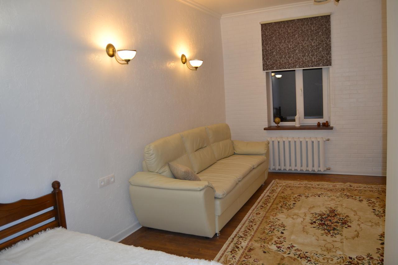 Vladimirskie Apartamenty In Center Of Brześć Zewnętrze zdjęcie